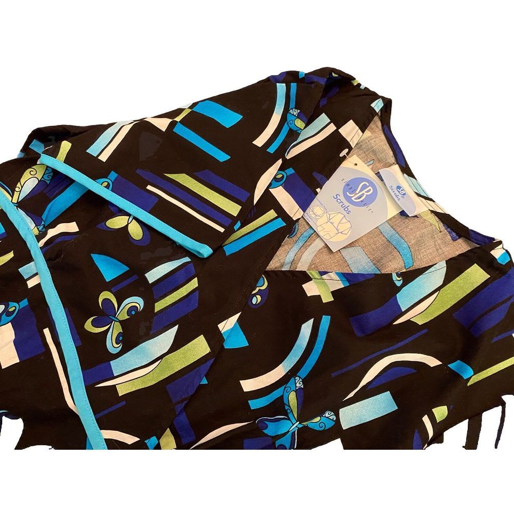 SB Scrubs Women's Size Small Butterfly Wrap Style  Elastic Back Medical 2 Pocket